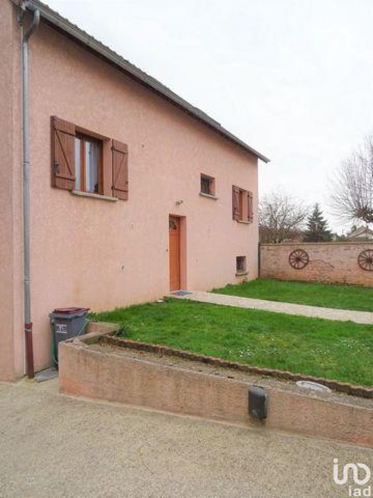Picture of Home For Sale in Migennes, Bourgogne, France