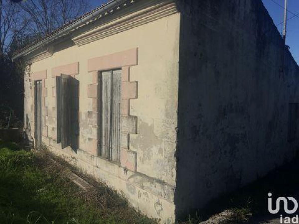 Picture of Home For Sale in Cars, Aquitaine, France