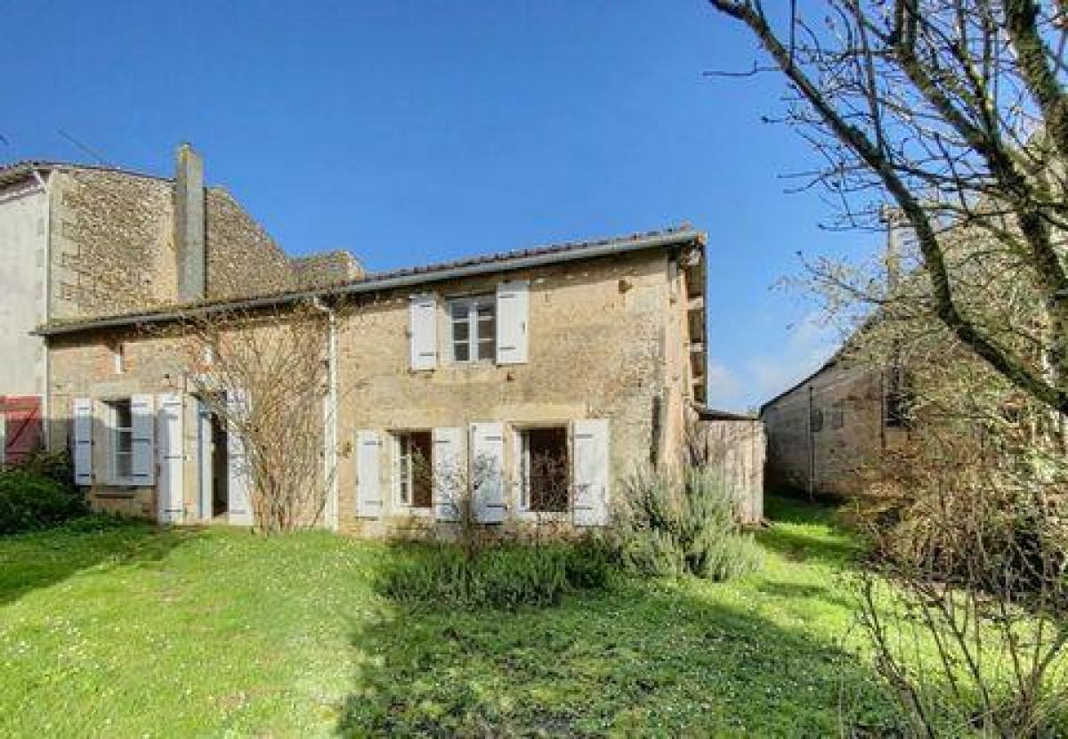 Picture of Home For Sale in Saint Maixent L Ecole, Poitou Charentes, France