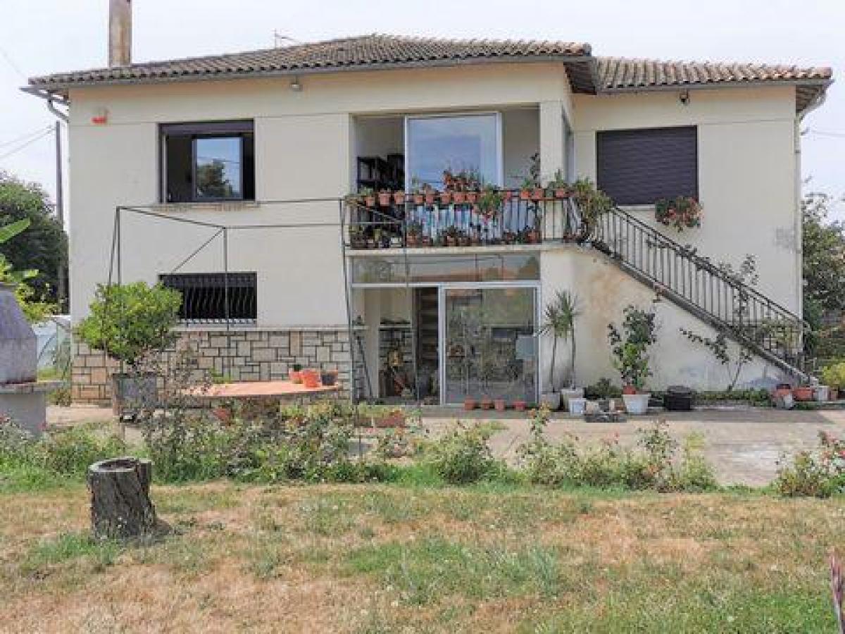 Picture of Home For Sale in Saint Nicolas De La Grave, Tarn Et Garonne, France