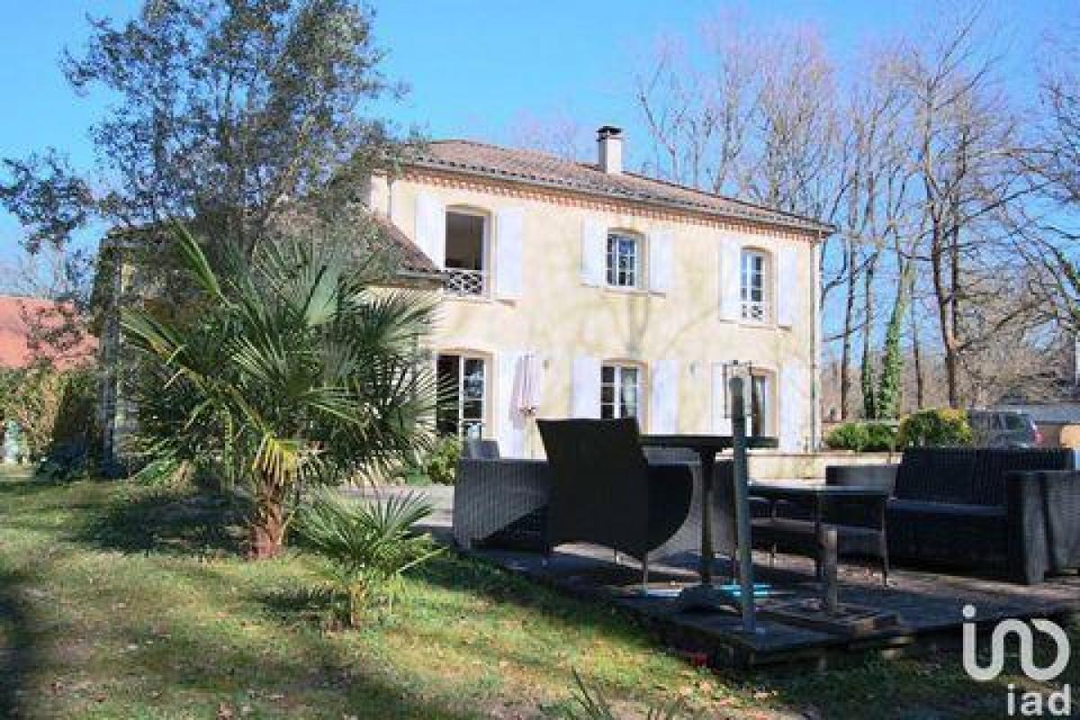 Picture of Home For Sale in Lescar, Aquitaine, France