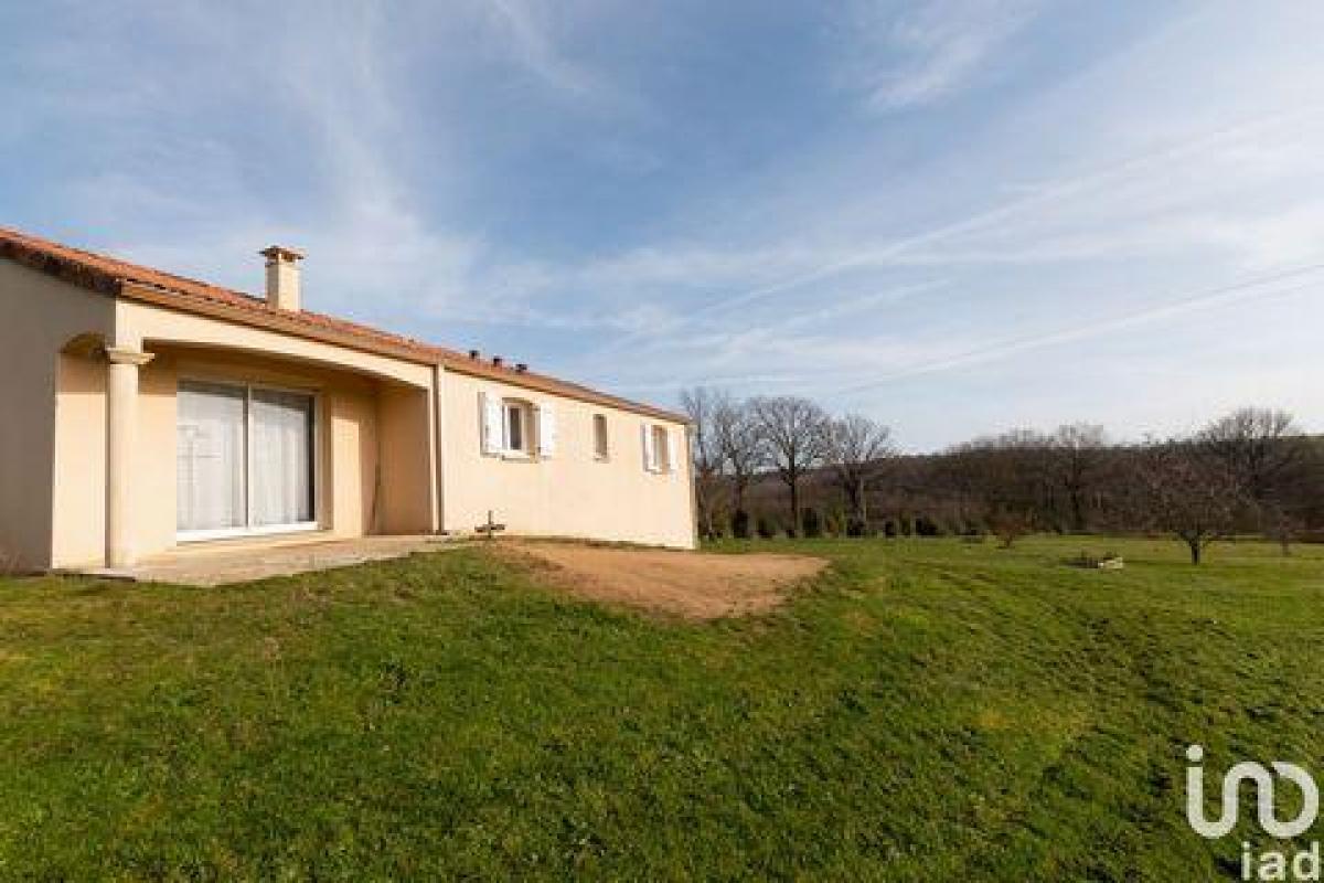Picture of Home For Sale in Jourgnac, Limousin, France