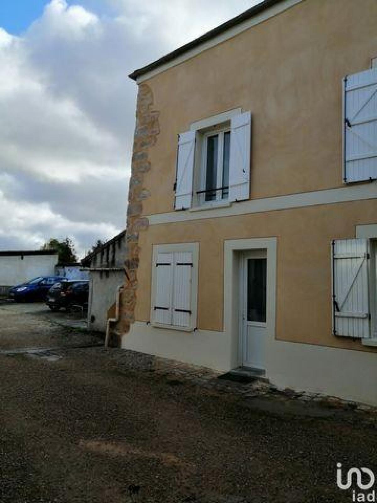 Picture of Condo For Sale in Nangis, Bourgogne, France