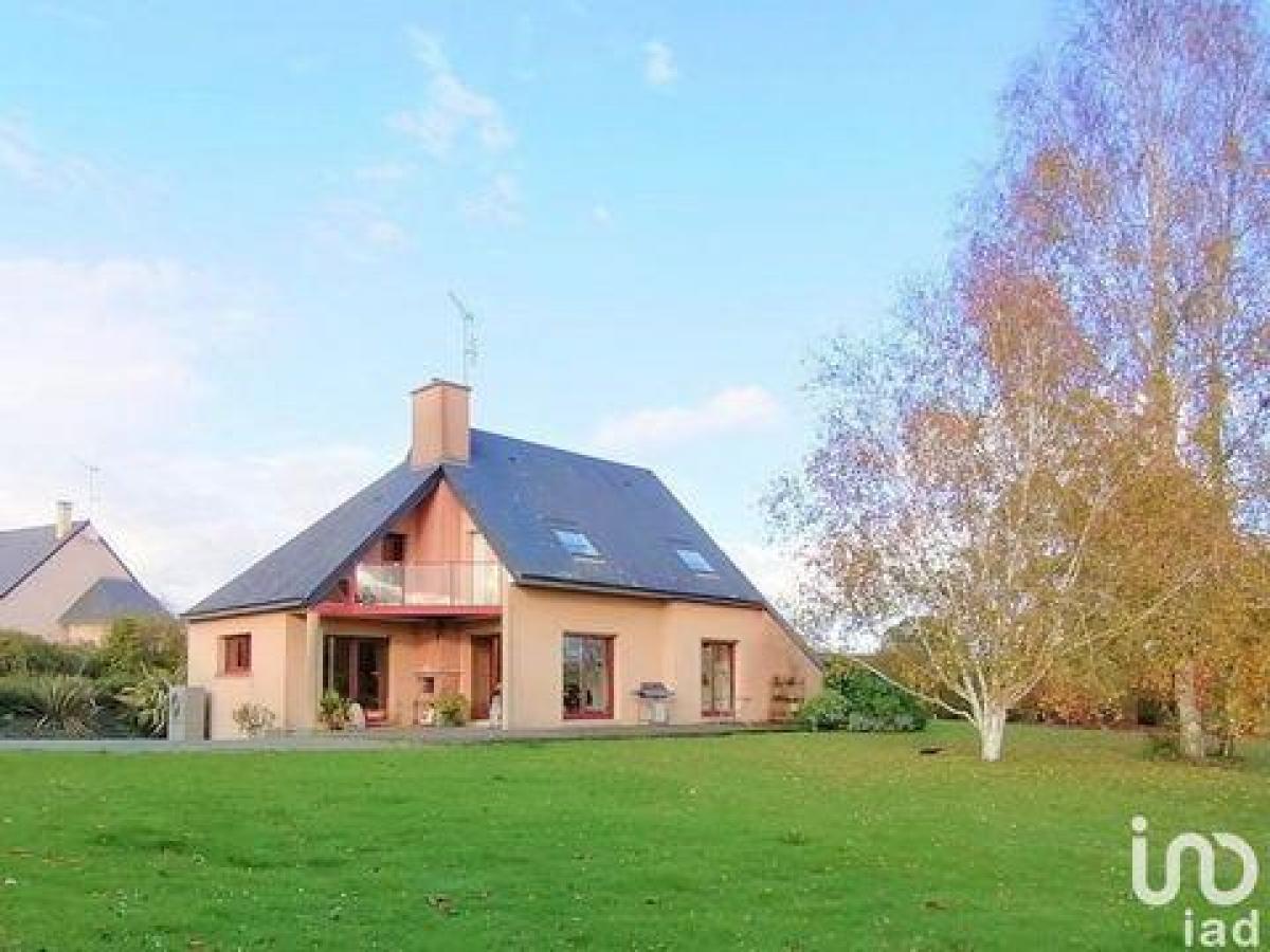 Picture of Home For Sale in Brecey, Manche, France