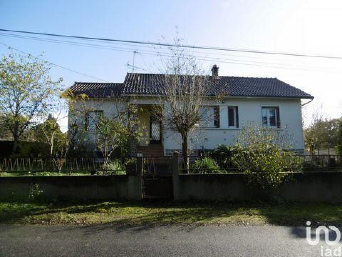 Picture of Home For Sale in Peyrat De Bellac, Limousin, France