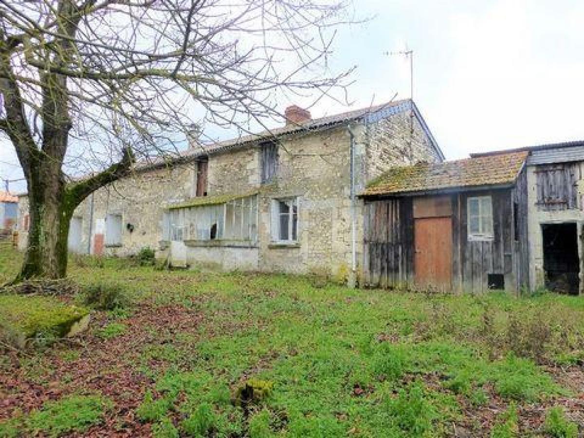 Picture of Home For Sale in Chatellerault, Poitou Charentes, France