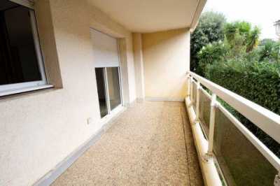 Apartment For Sale in Cavalaire Sur Mer, France