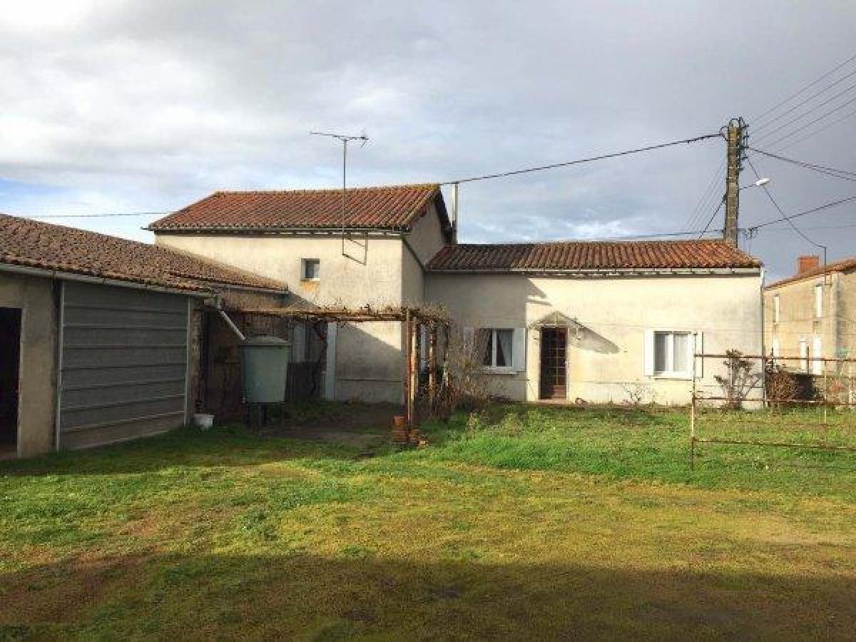 Picture of Home For Sale in Boussais, Poitou Charentes, France