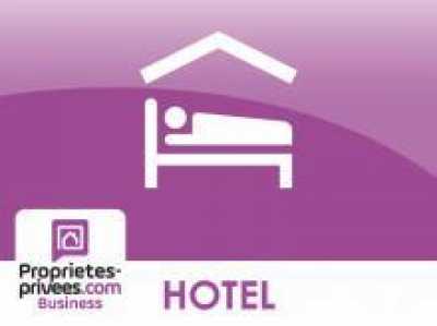 Retail For Sale in Vannes, France