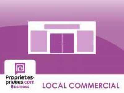 Retail For Sale in Caudan, France