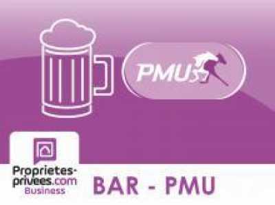 Retail For Sale in Vannes, France