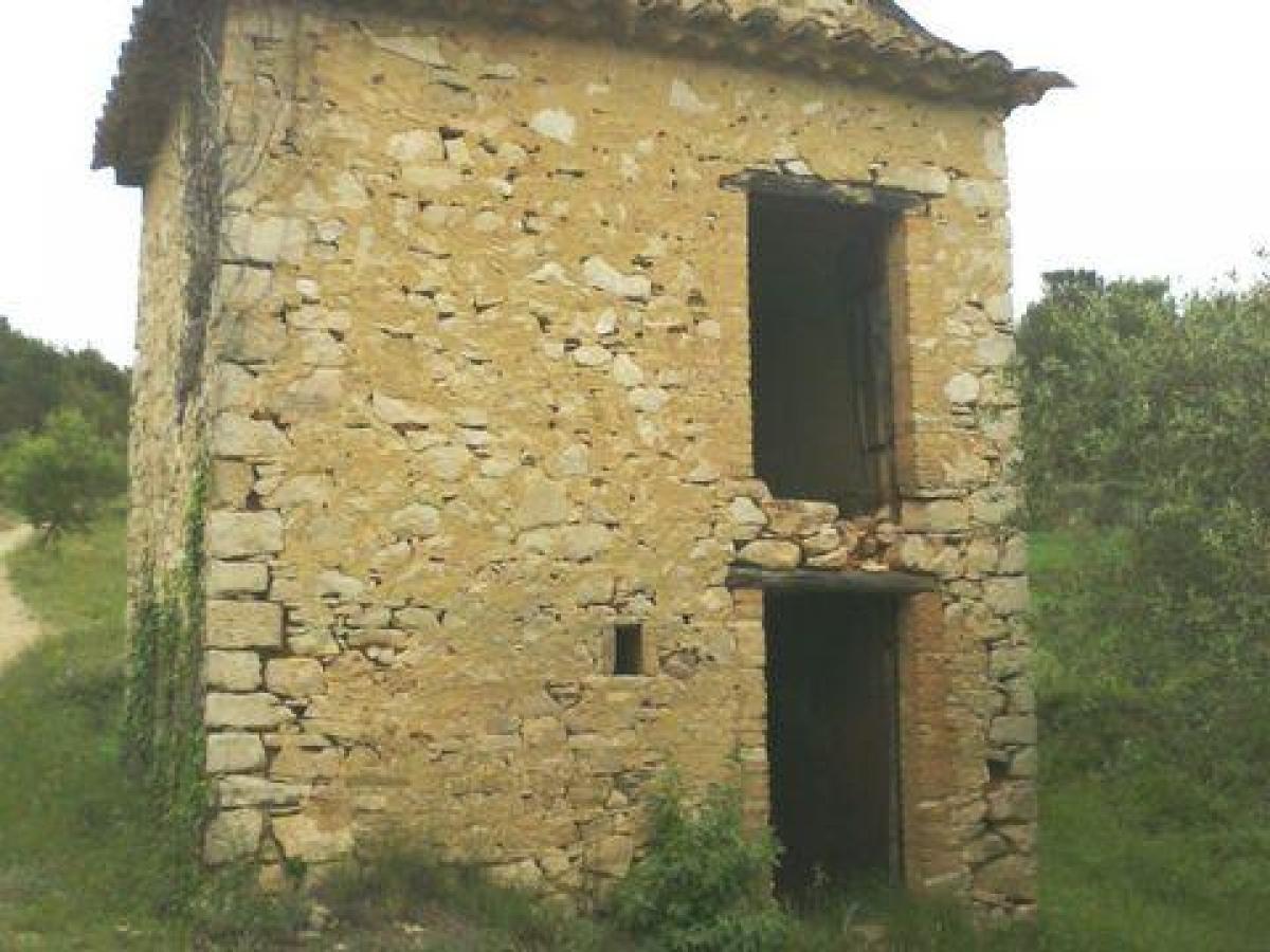 Picture of Home For Sale in Saint Gervais, Auvergne, France
