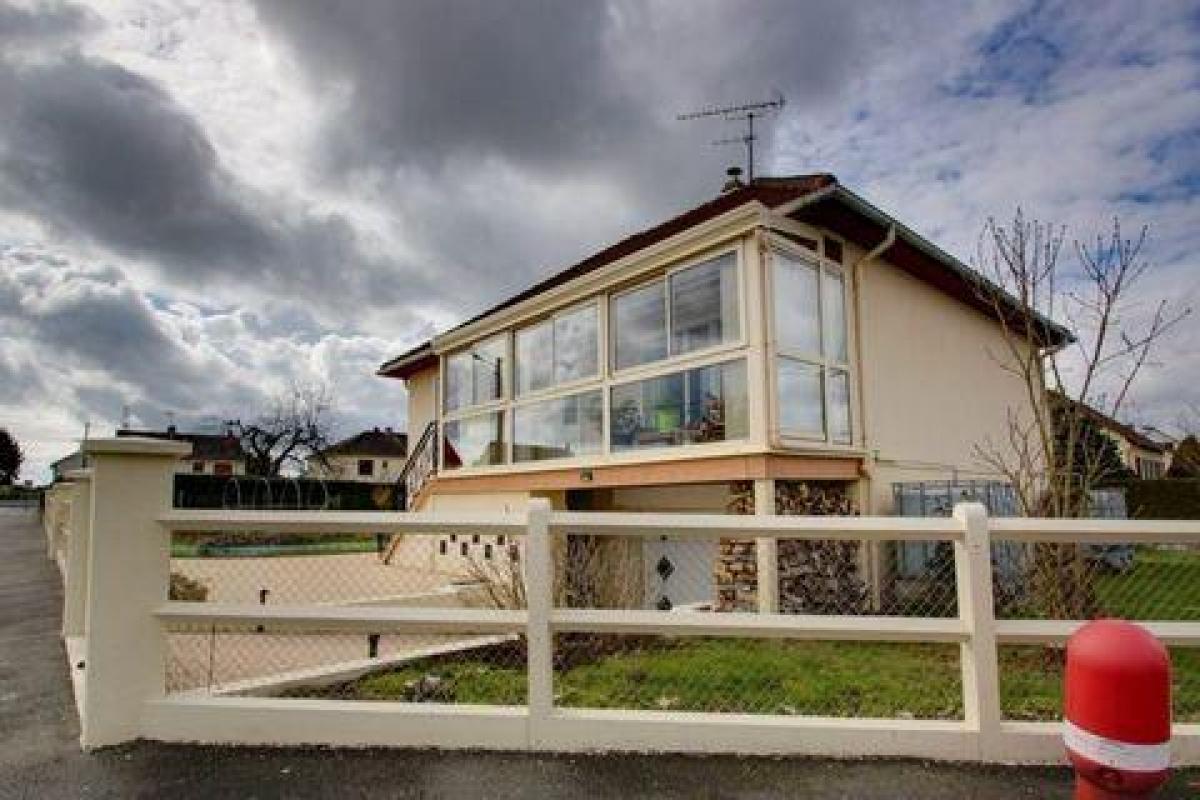 Picture of Home For Sale in Gien, Centre, France