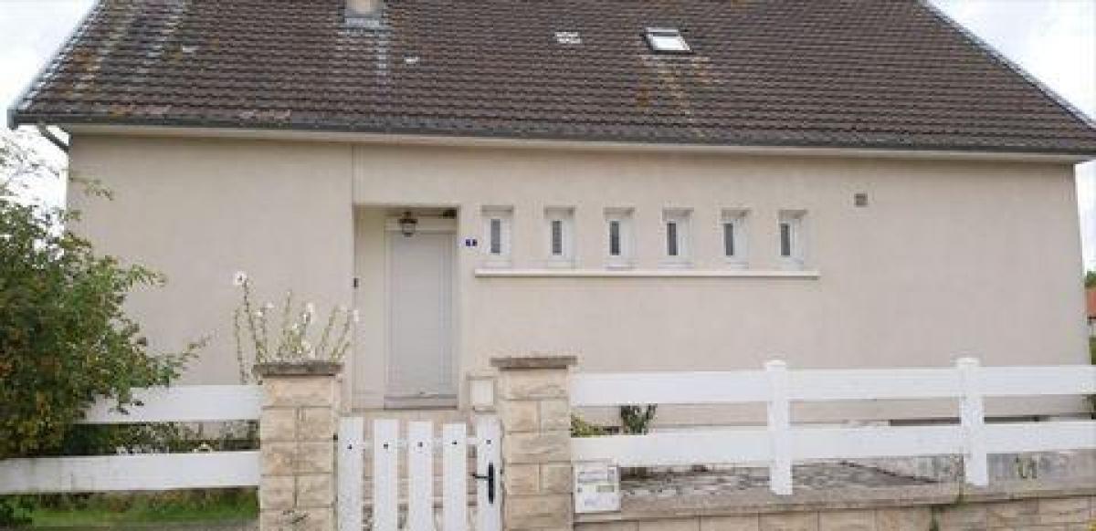 Picture of Home For Sale in Guignicourt, Picardie, France