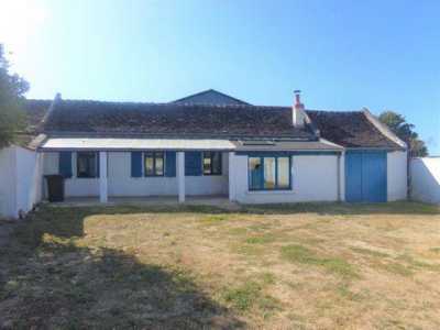Home For Sale in Hommes, France