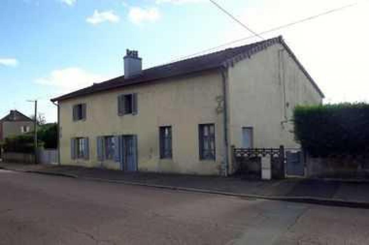 Picture of Home For Sale in Marcigny, Bourgogne, France