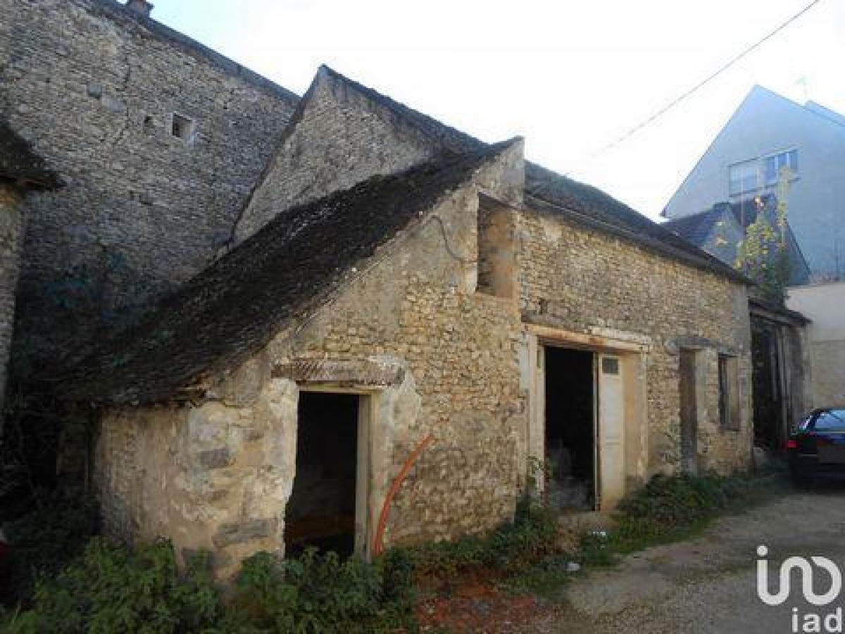 Picture of Home For Sale in Malesherbes, Centre, France
