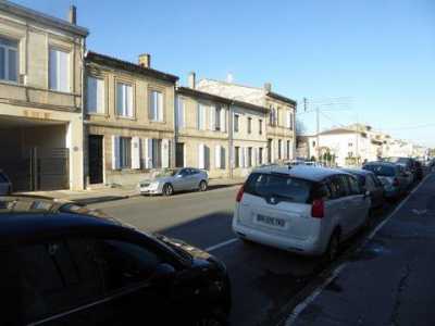Condo For Sale in Libourne, France