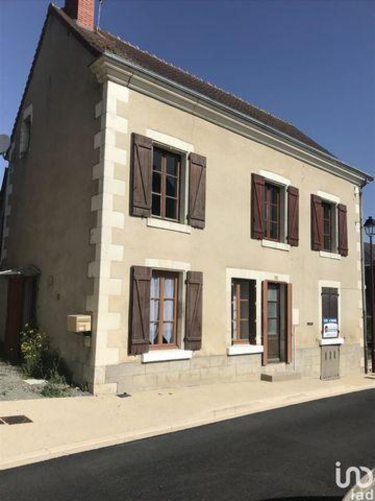 Picture of Home For Sale in Faverolles, Centre, France