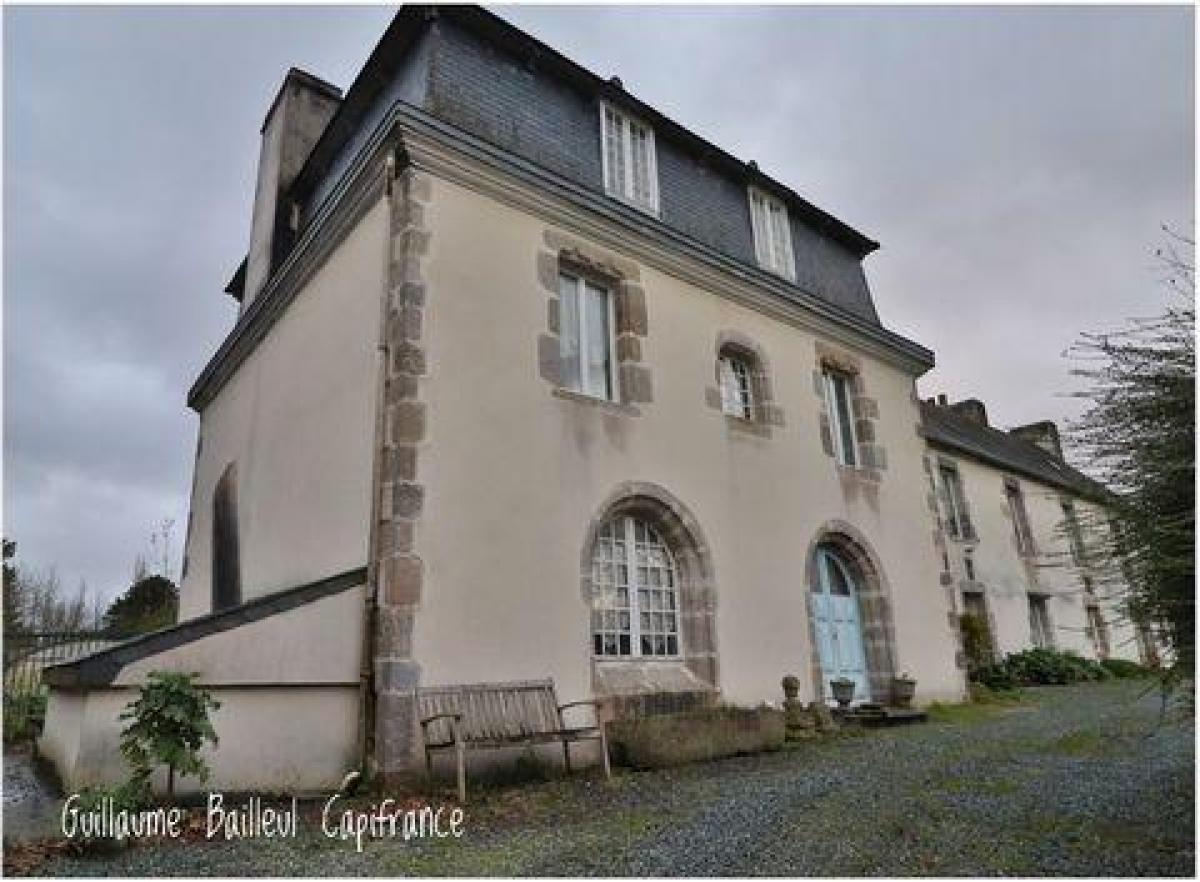 Picture of Home For Sale in Landerneau, Bretagne, France