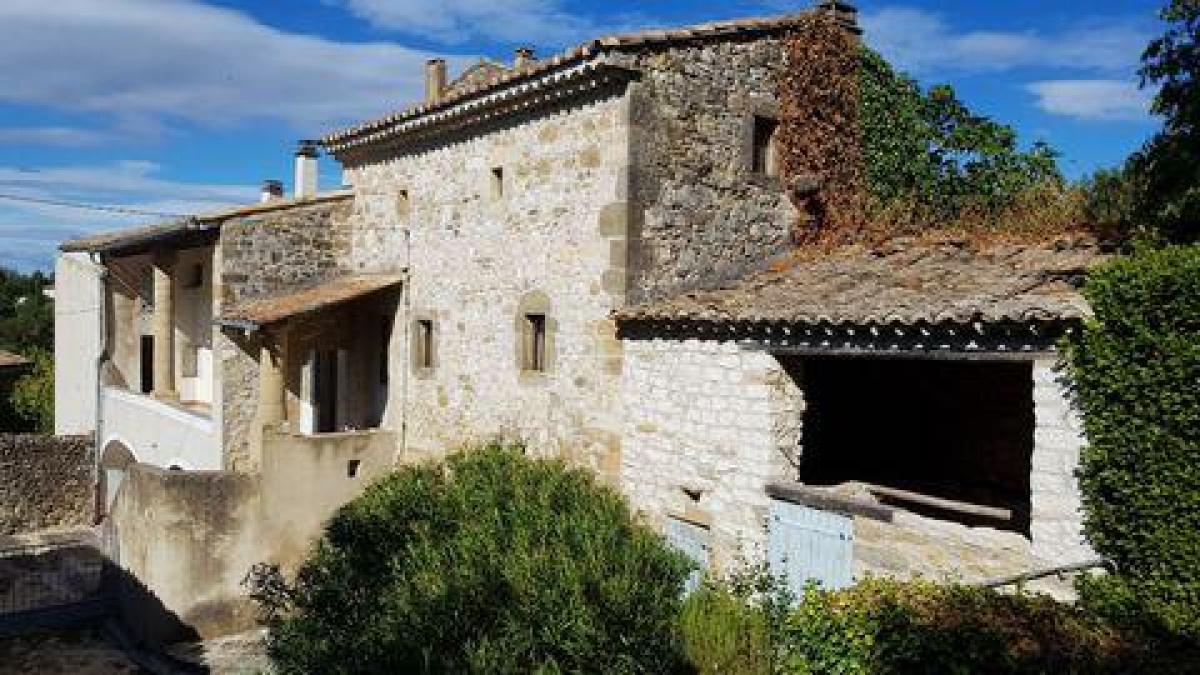Picture of Home For Sale in Uzes, Languedoc Roussillon, France