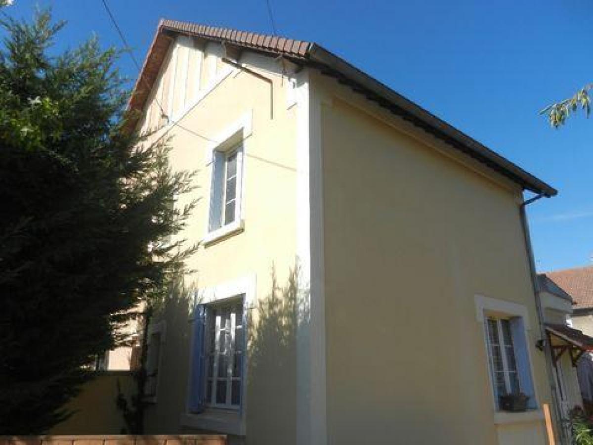 Picture of Home For Sale in Dreux, Centre, France