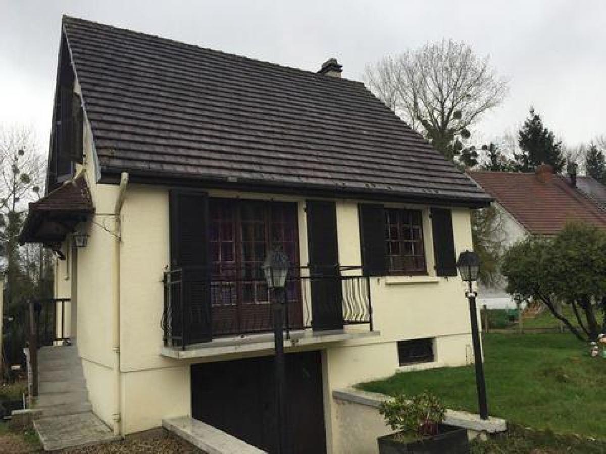 Picture of Home For Sale in Couloisy, Picardie, France