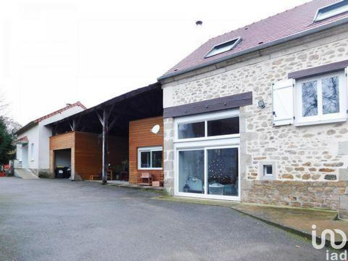 Picture of Home For Sale in Bonnat, Limousin, France