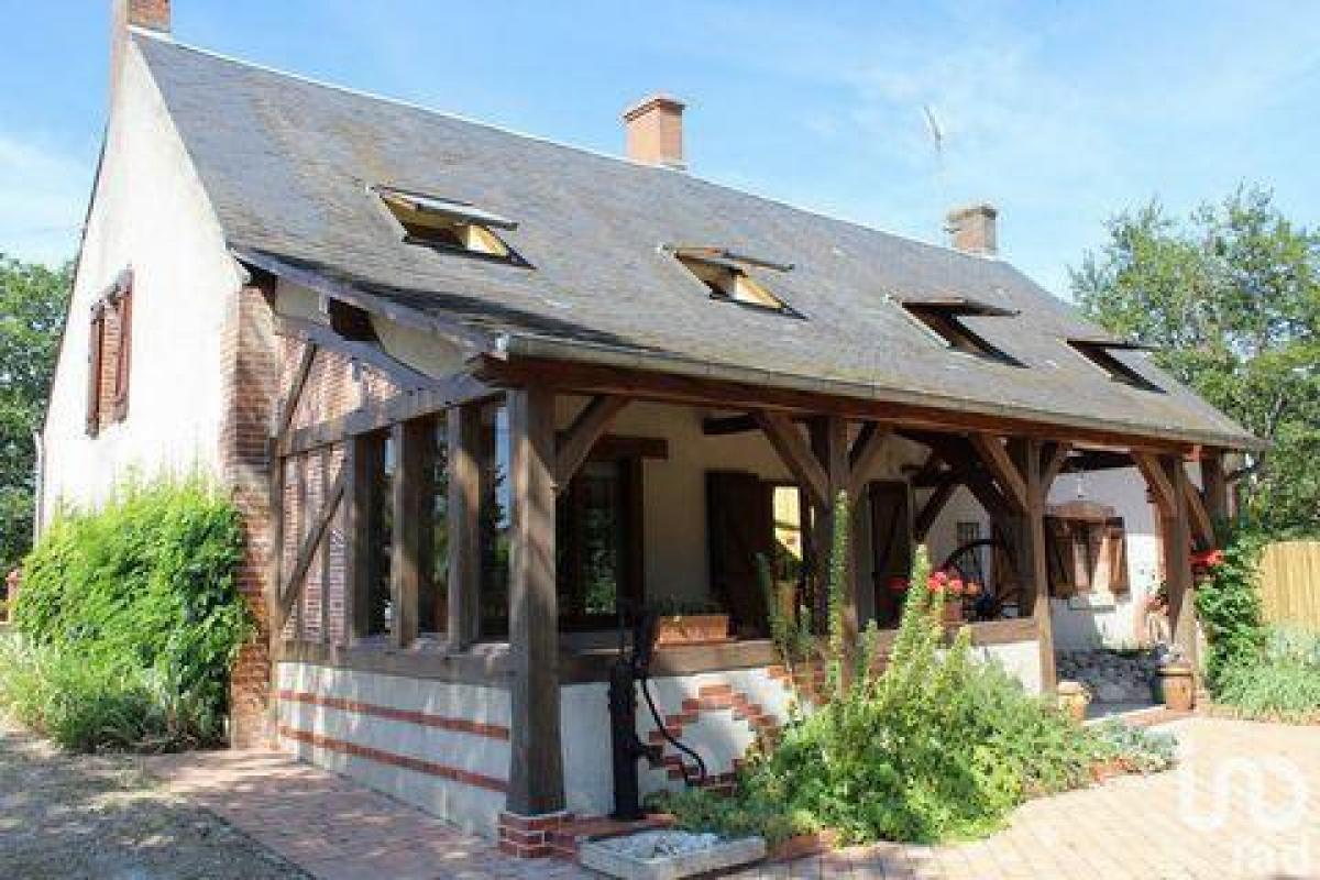 Picture of Home For Sale in Bracieux, Centre, France