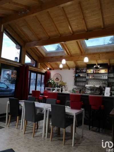 Industrial For Sale in Navarrenx, France