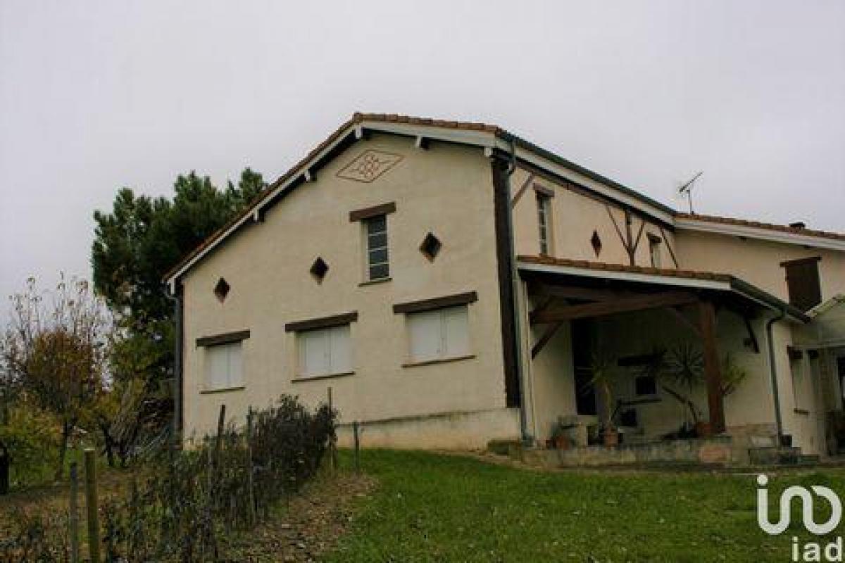 Picture of Home For Sale in Tonneins, Aquitaine, France