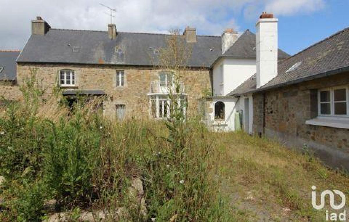 Picture of Home For Sale in Pleubian, Bretagne, France