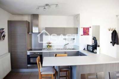 Apartment For Sale in Miramas, France