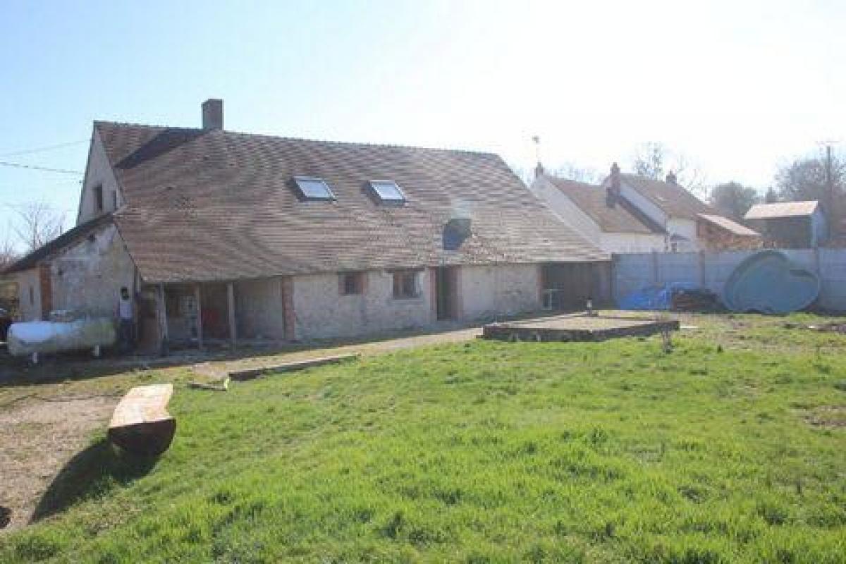 Picture of Home For Sale in Gien, Centre, France