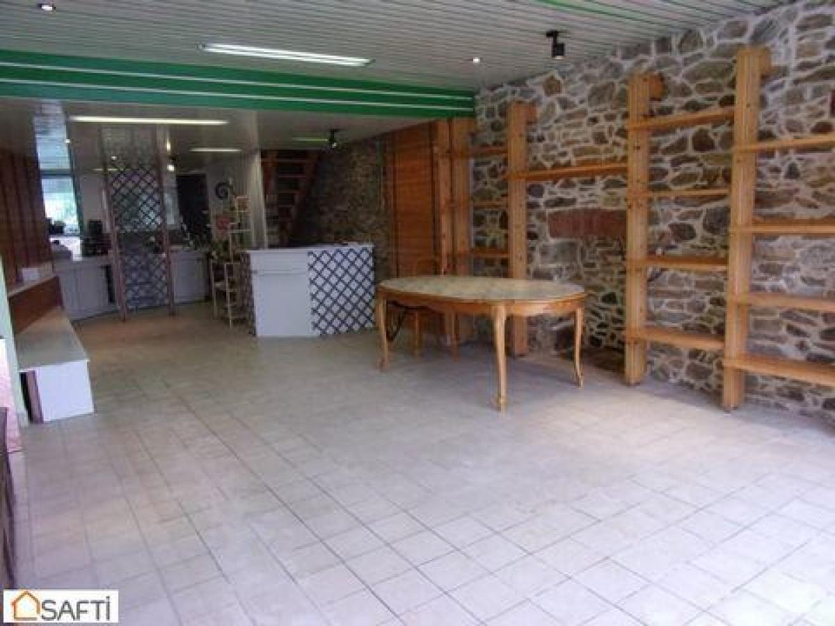 Picture of Office For Sale in Plouigneau, Bretagne, France