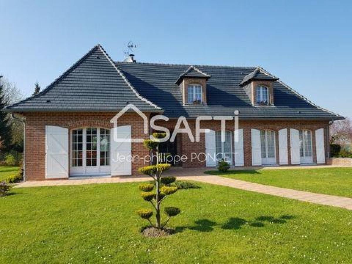 Picture of Home For Sale in Saint-Quentin, Picardie, France