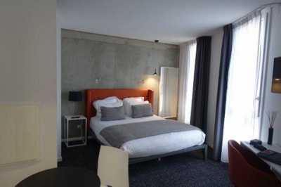 Apartment For Sale in Talence, France