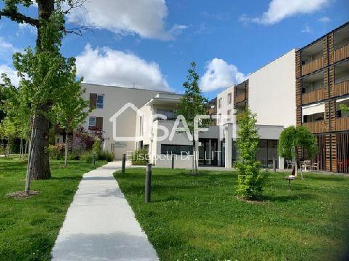 Picture of Apartment For Sale in Bruges, Aquitaine, France