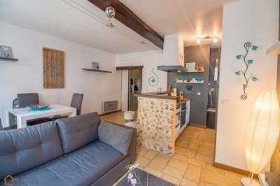 Apartment For Sale in Chevreuse, France