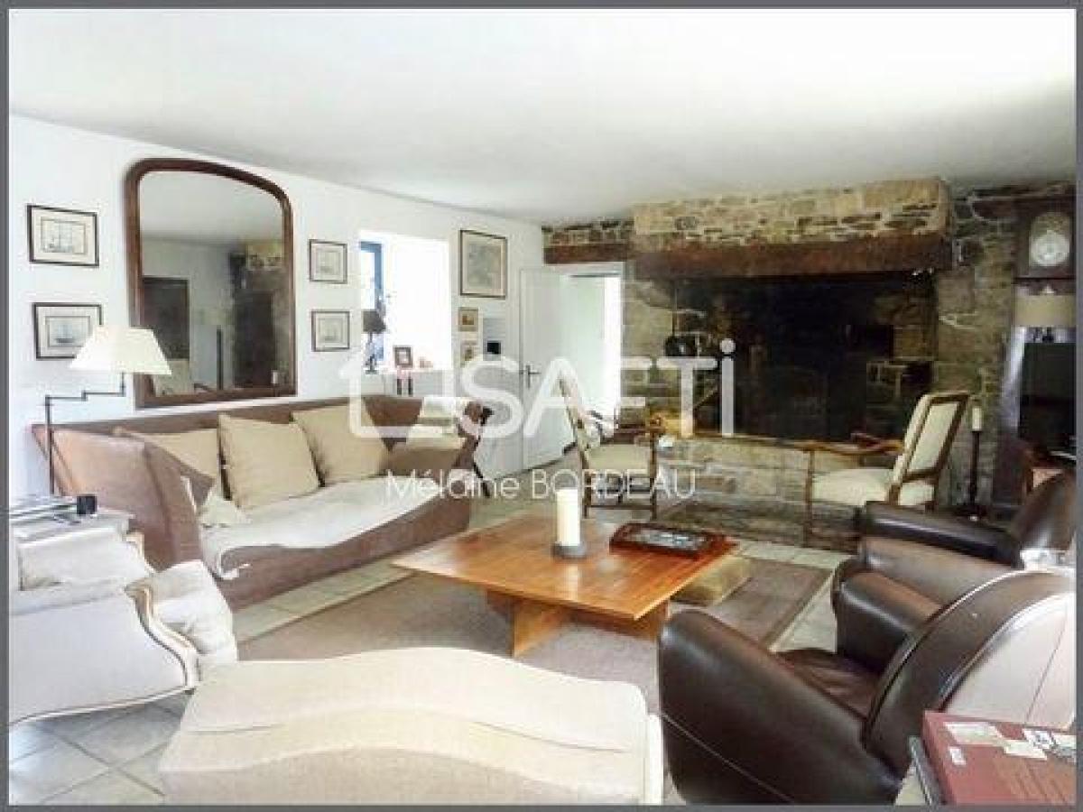 Picture of Home For Sale in Pluvigner, Morbihan, France