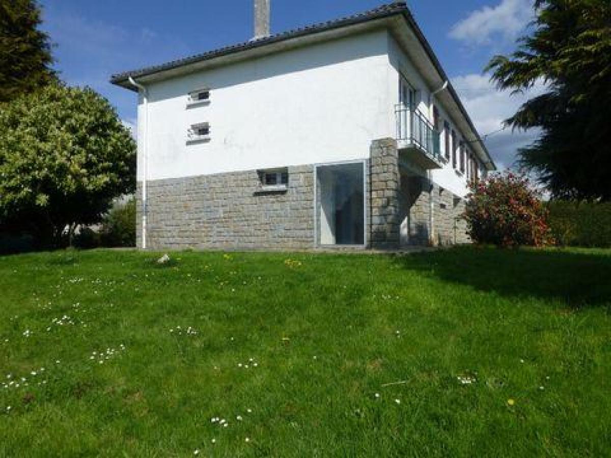 Picture of Home For Sale in Chalus, Auvergne, France