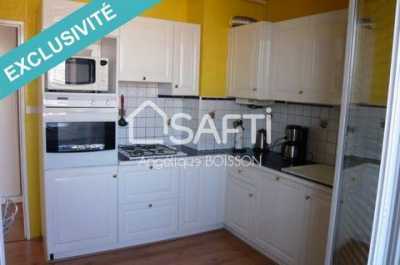 Apartment For Sale in Nimes, France