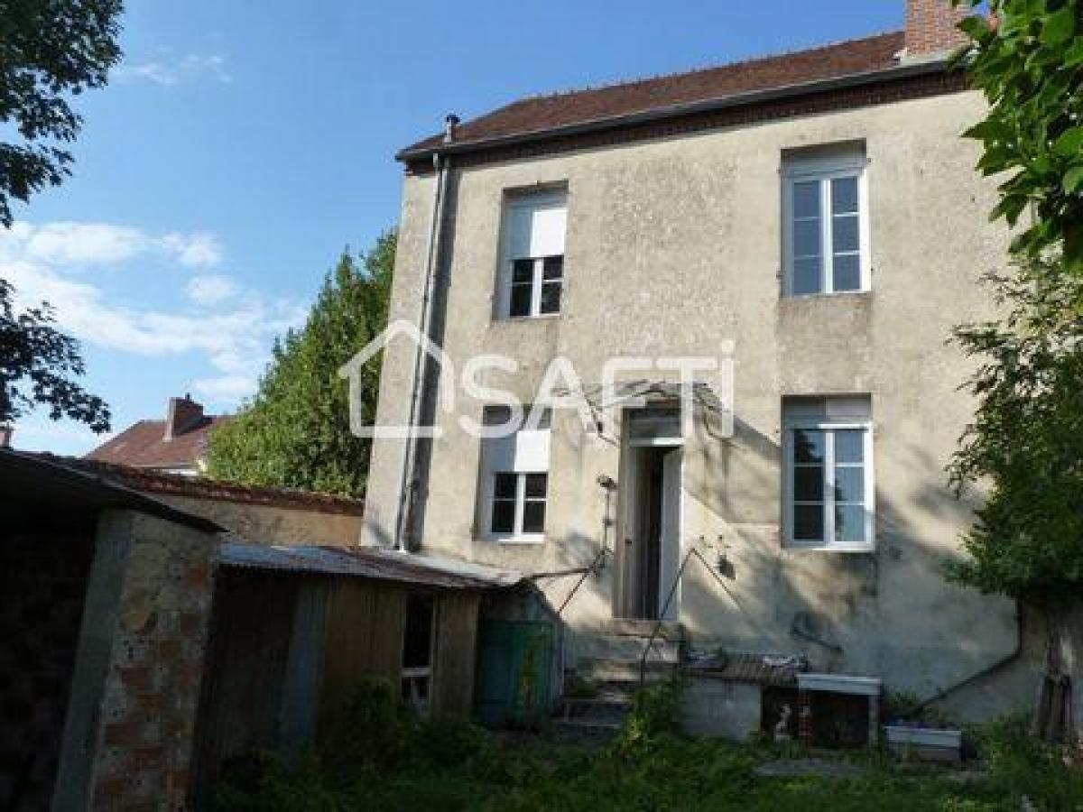 Picture of Home For Sale in Montmirail, Auvergne, France