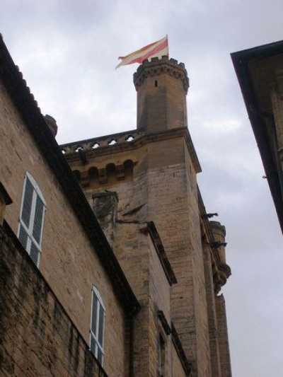 Office For Sale in Uzes, France