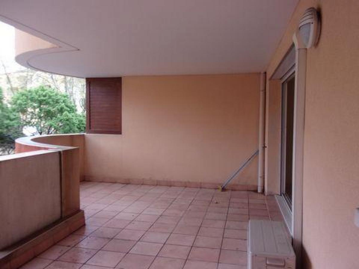 Picture of Apartment For Sale in Beziers, Languedoc Roussillon, France