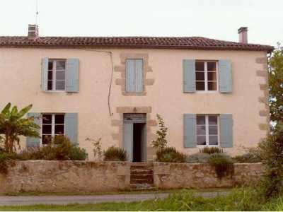 Home For Sale in Sauveterre De Guyenne, France