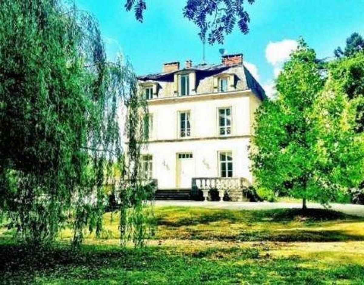 Picture of Home For Sale in Sarlat La Caneda, Dordogne, France
