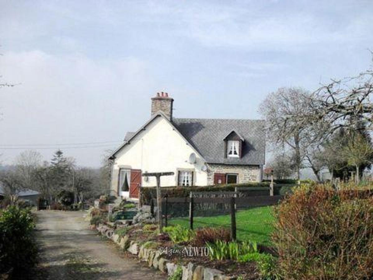 Picture of Home For Sale in Sourdeval, Manche, France