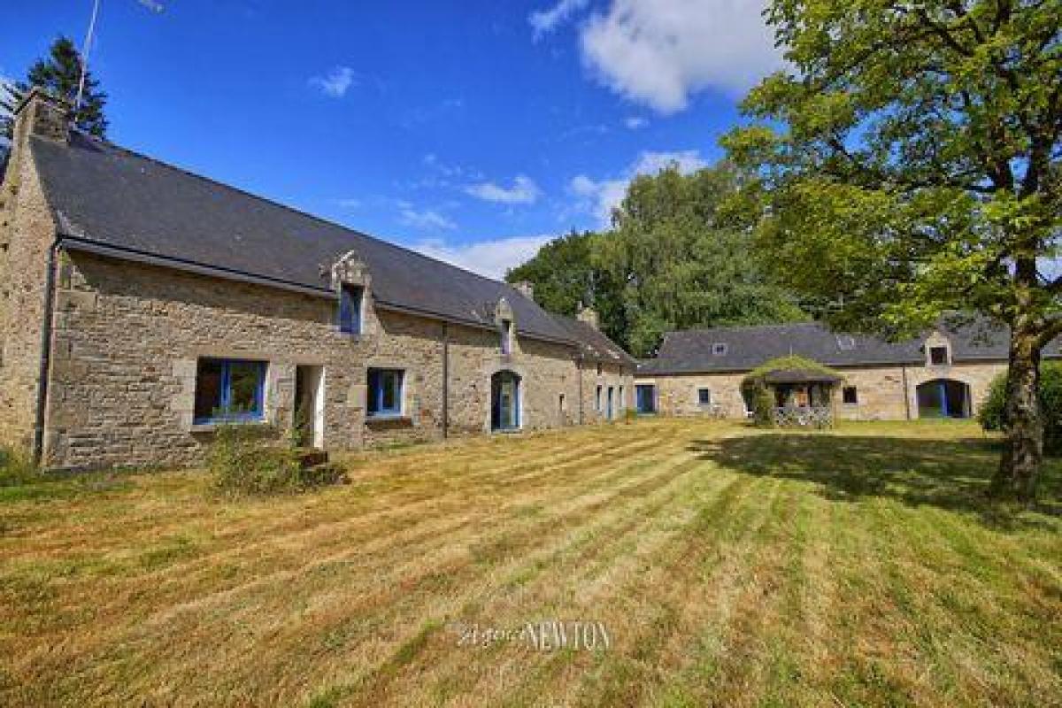 Picture of Home For Sale in Baud, Bretagne, France