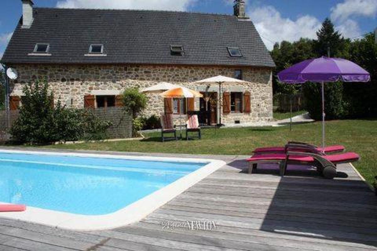 Picture of Home For Sale in Sarroux, Correze, France